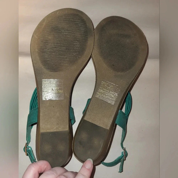 MADDEN GIRL Tangle Green Rhinestone Embellishment Sandals Size 8.5 - Picture 3 of 8